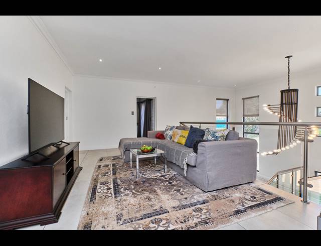 10,706M² SMALLHOLDING FOR SALE IN RUIMSIG